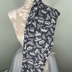 Rare LuLaRoe leggings with Crowns